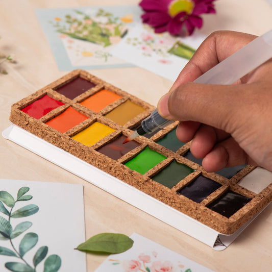 Viviva Watercolor 16 Pans Set in Cork Tray