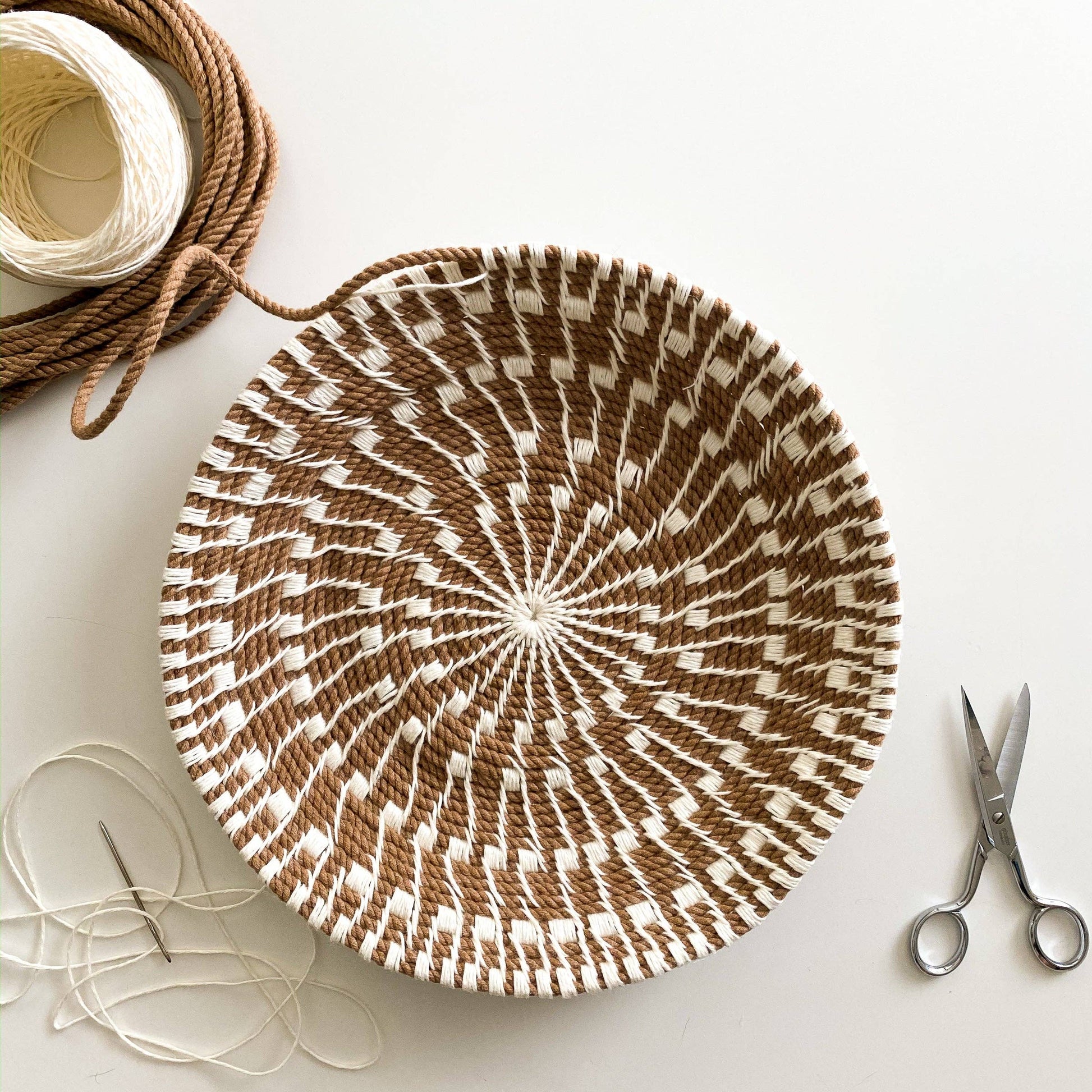 Flax & Twine Sunburst Basket Kit